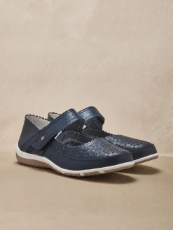 Babies ajourées à patte scratch