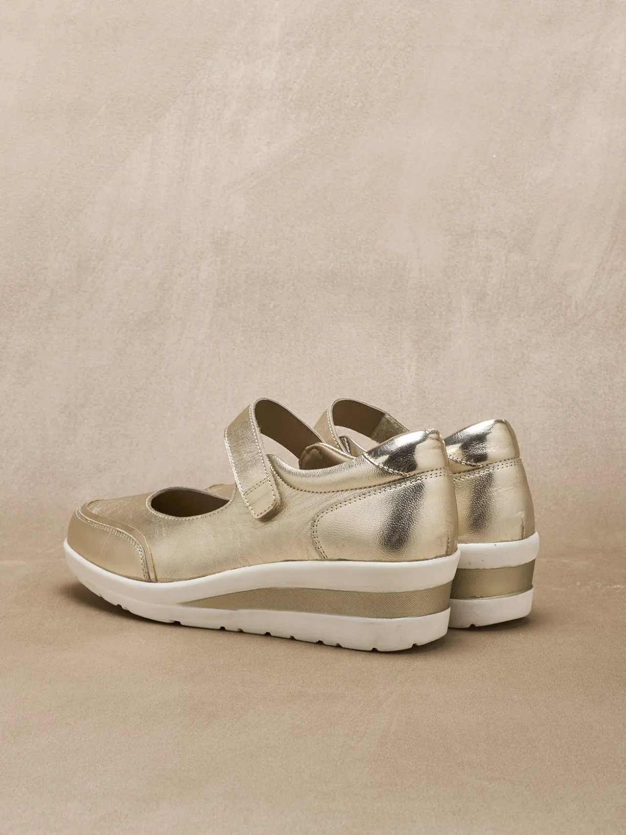 Babies cuir à scratch semelle compensée