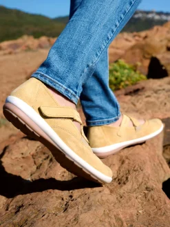 Babies cuir brides croisées