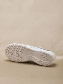 Babies d'été cuir perforé