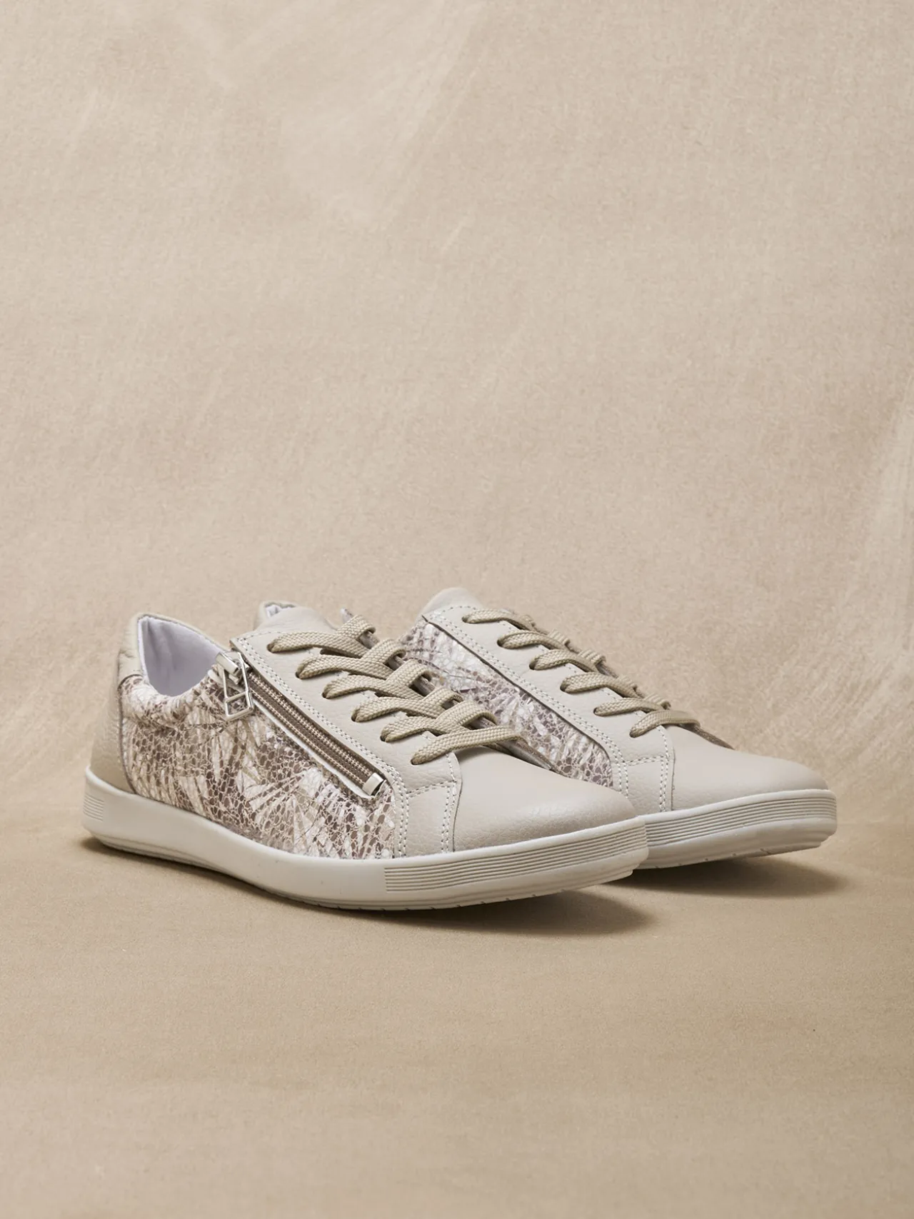 Baskets basses semelle amovible