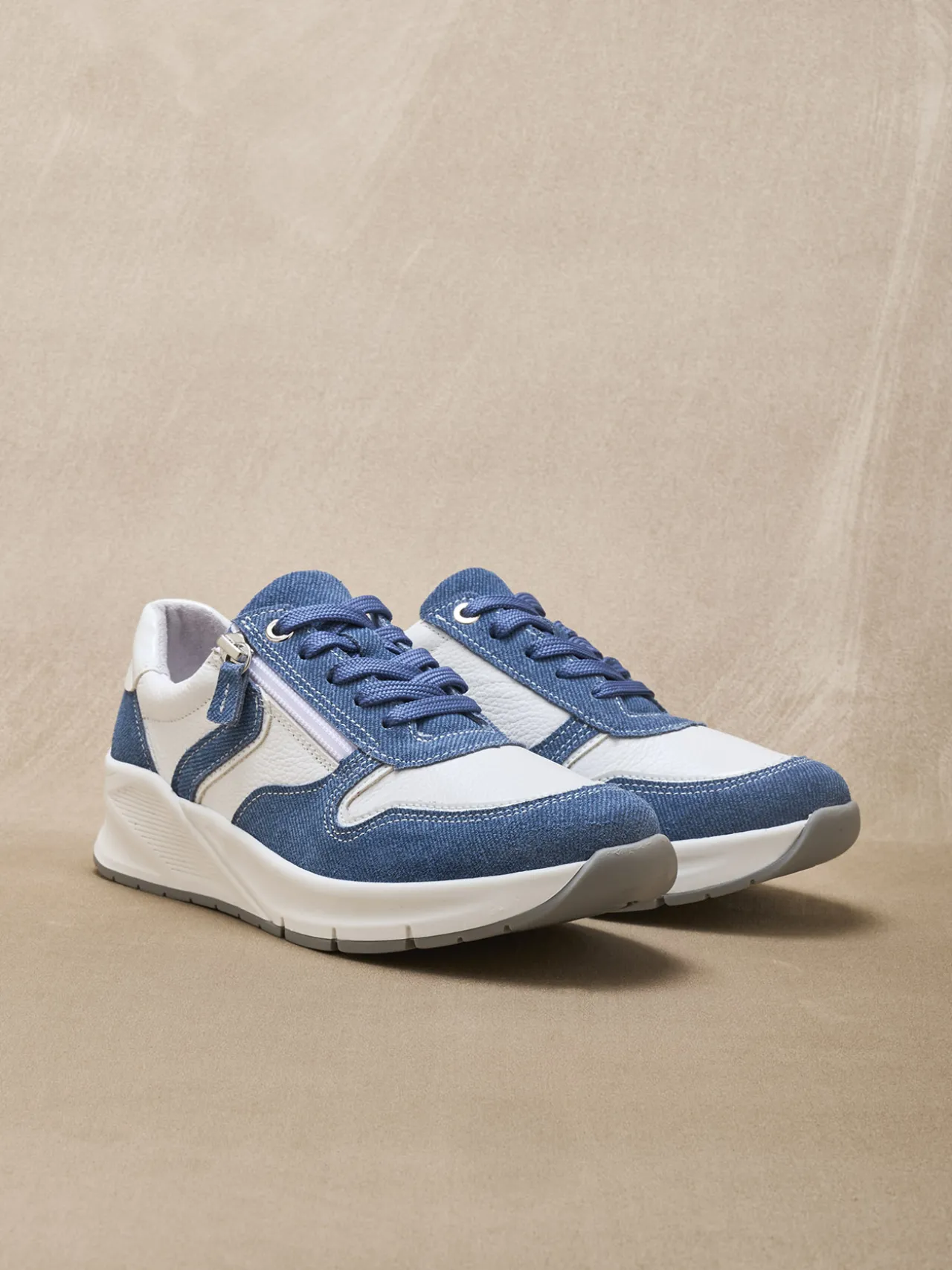 Baskets bicolores avec zip côté