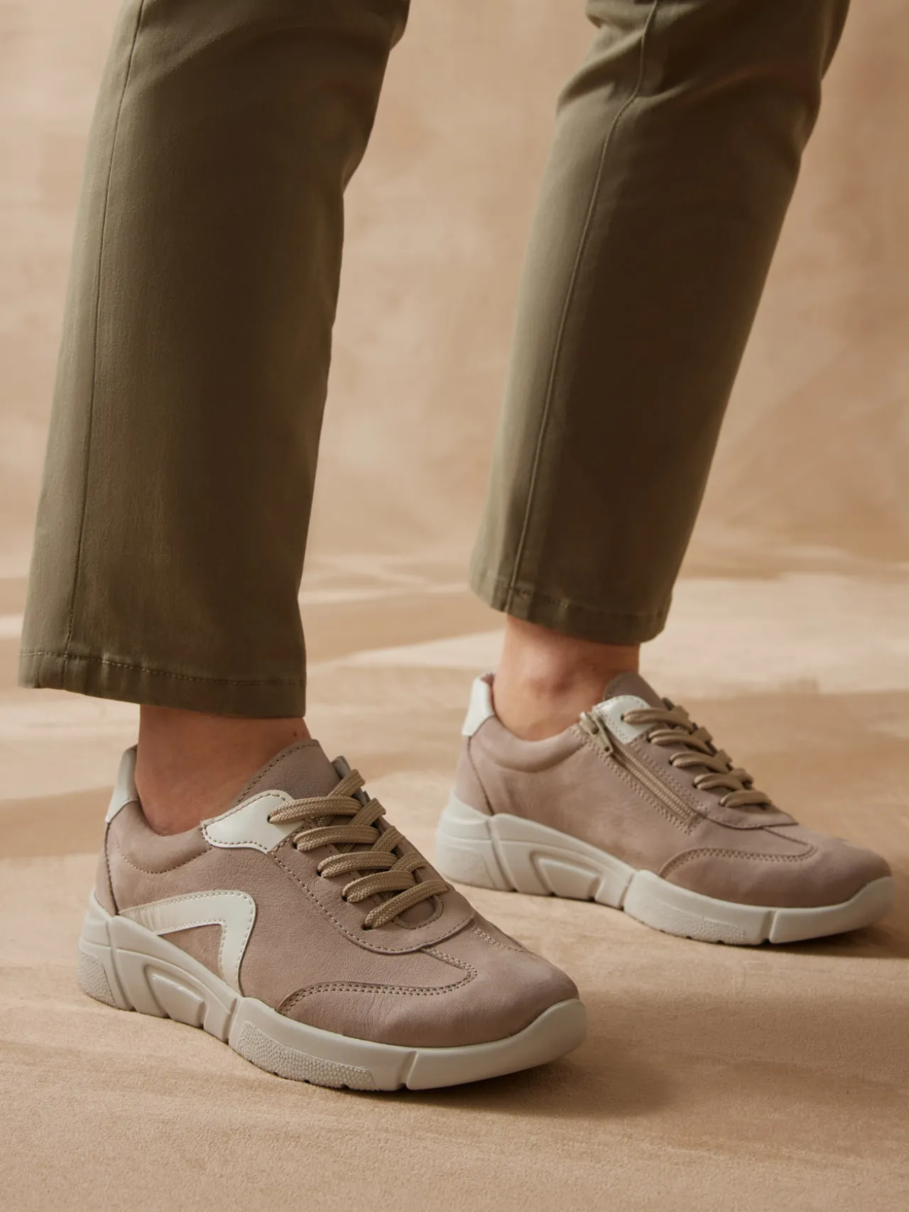 Baskets extra larges semelle amovible