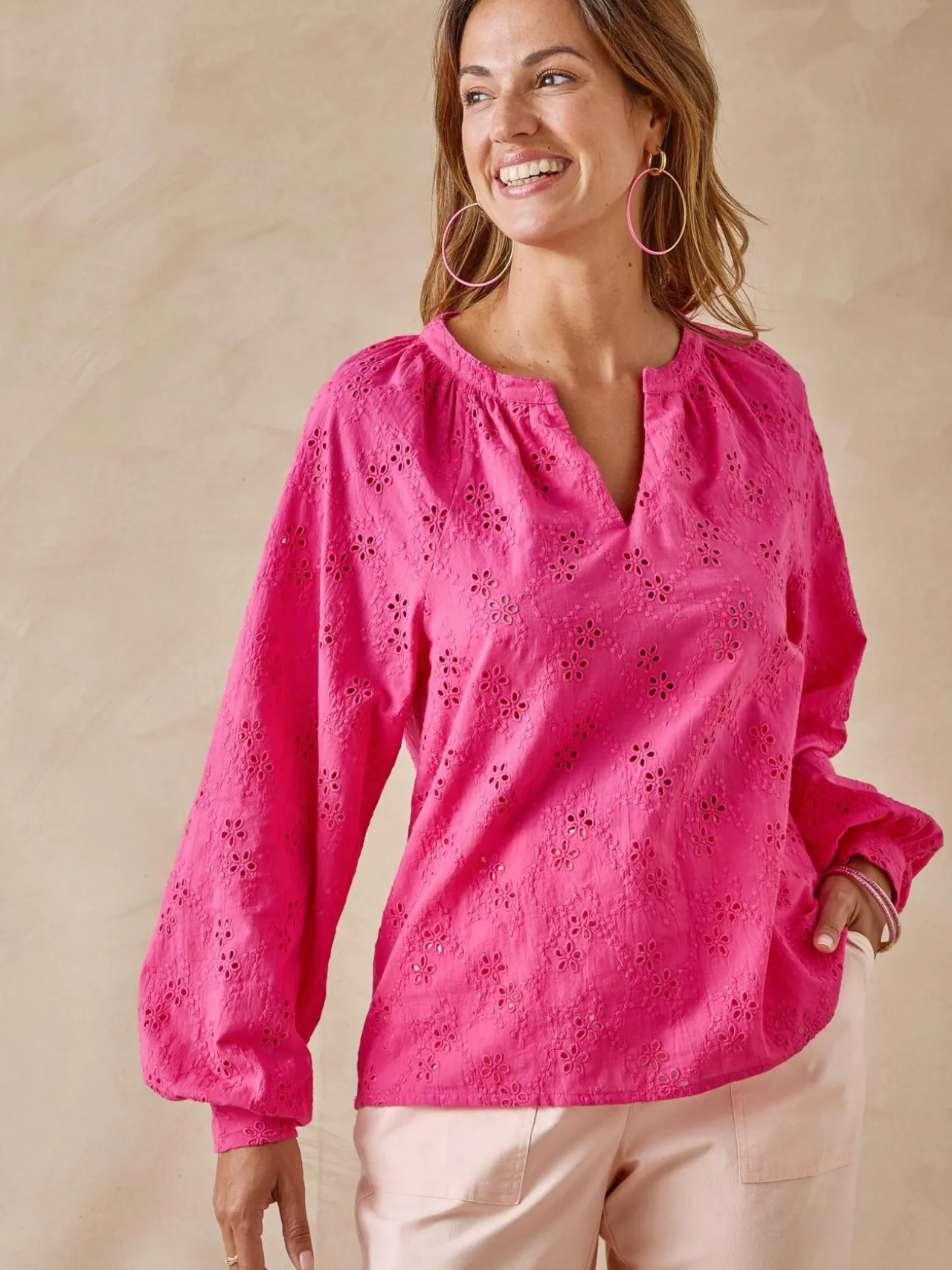 Blouse en brooderie anglaise