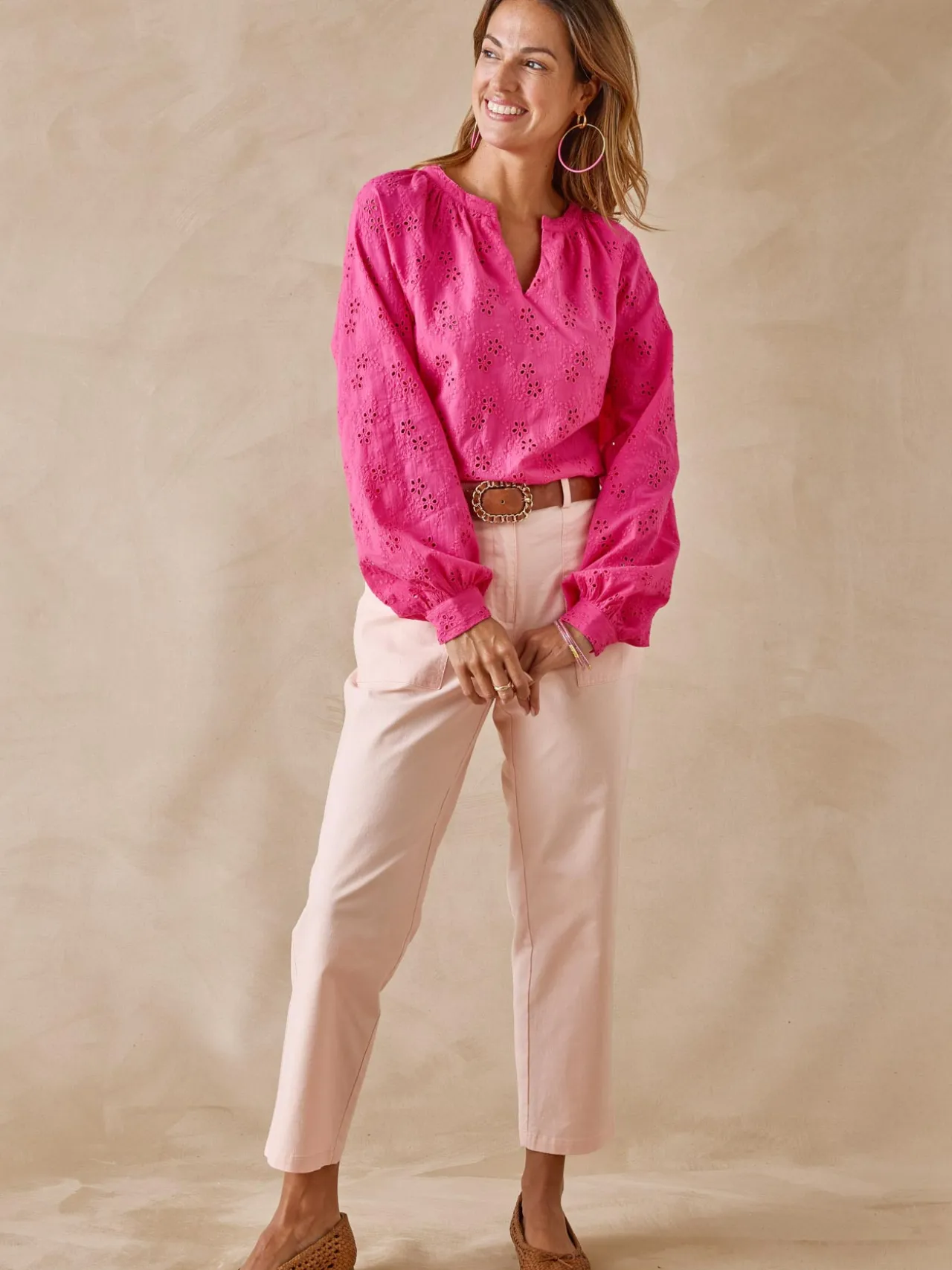 Blouse en brooderie anglaise