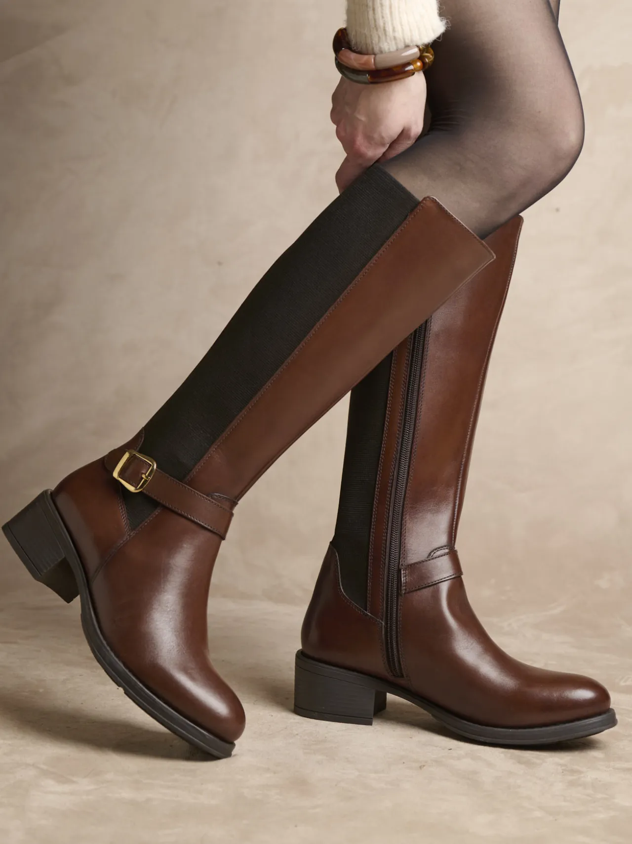 Bottes hautes mollets larges