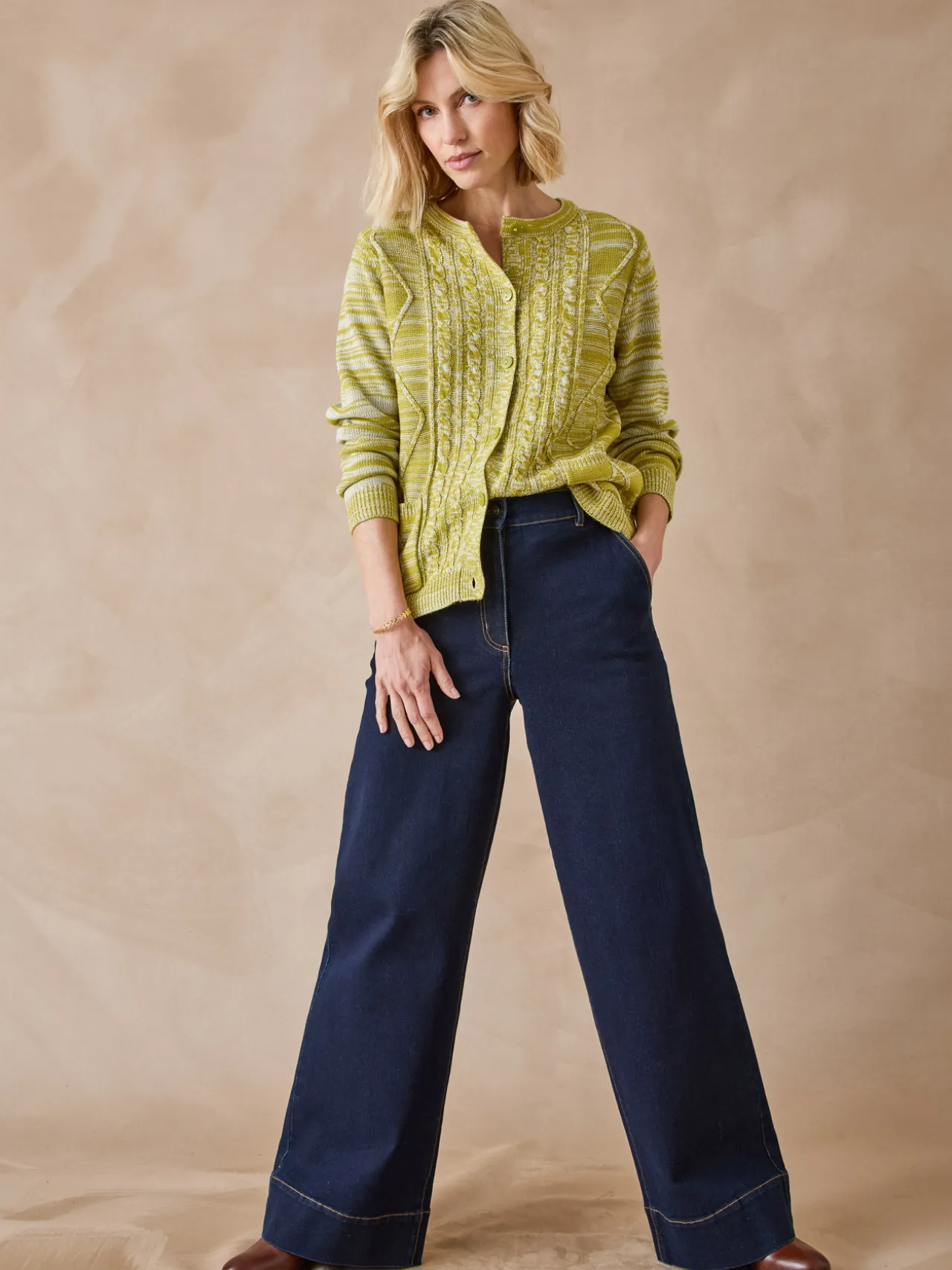 Cardigan en maille torsadée