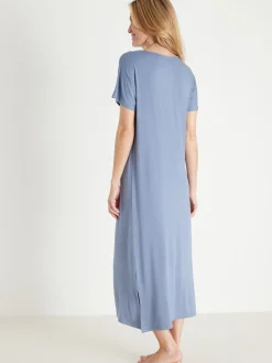 Chemise de nuit avec résille