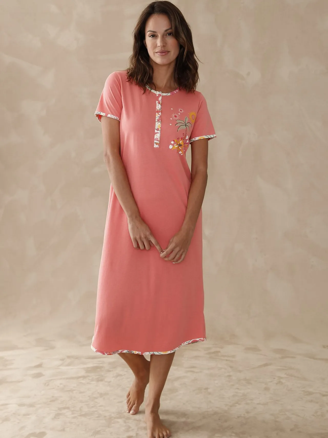 Chemise de nuit longue manches courtes