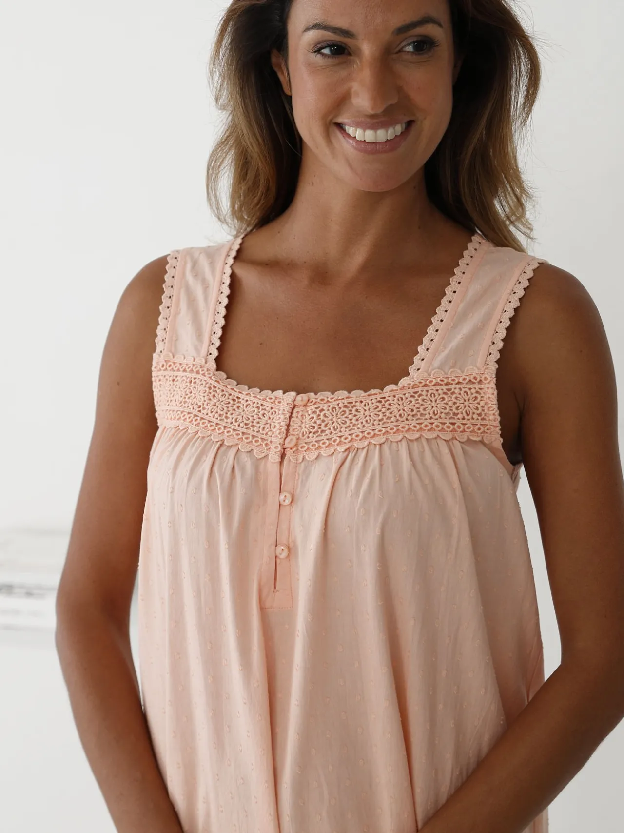 Chemise de nuit plumetis larges bretelle