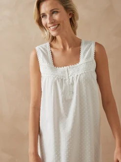 Chemise de nuit plumetis larges bretelle