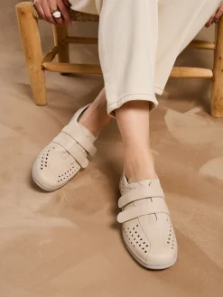 Derbies scratchées à semelle amovible