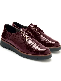 Derbies vernis façon croco