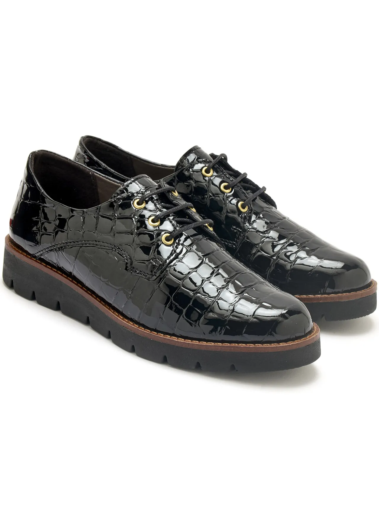 Derbies vernis façon croco