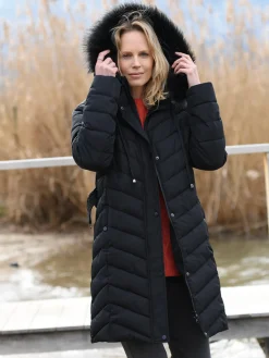 Doudoune longue ceinturée à capuche