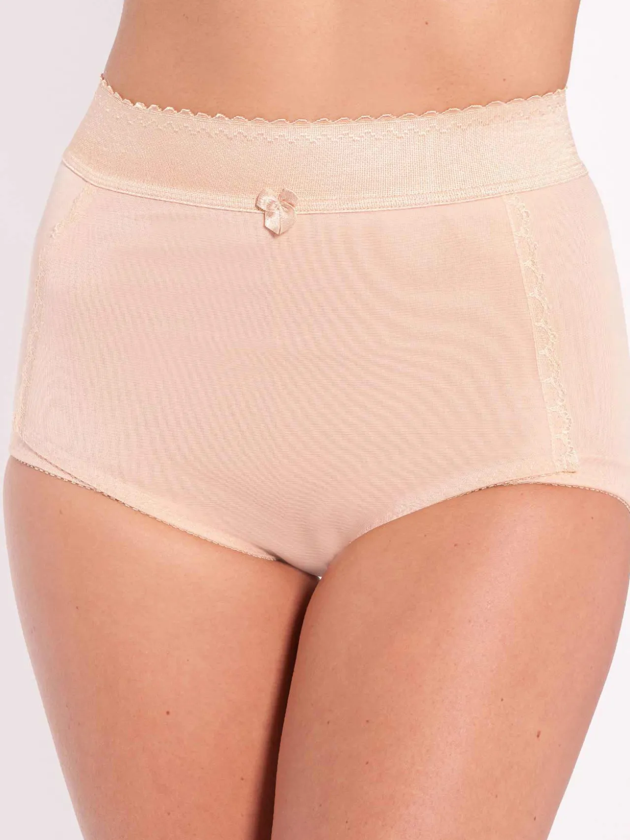 Gaine-culotte plastron ventre plat