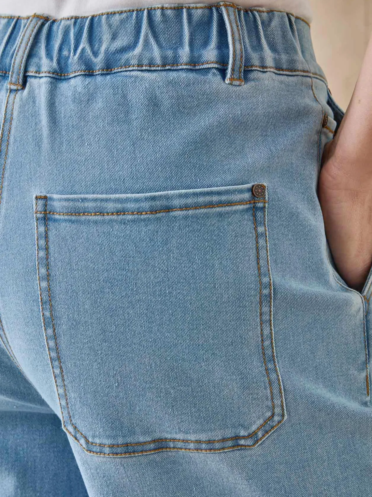 Jean 5 poches large et court