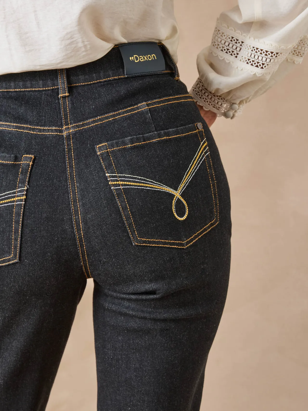 Jean droit taille haute stretch