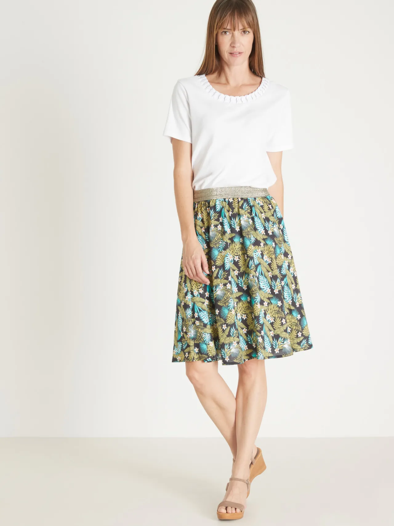 Jupe courte entièrement élastiquée