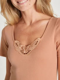 Lot de 2 chemises manches courtes + 1