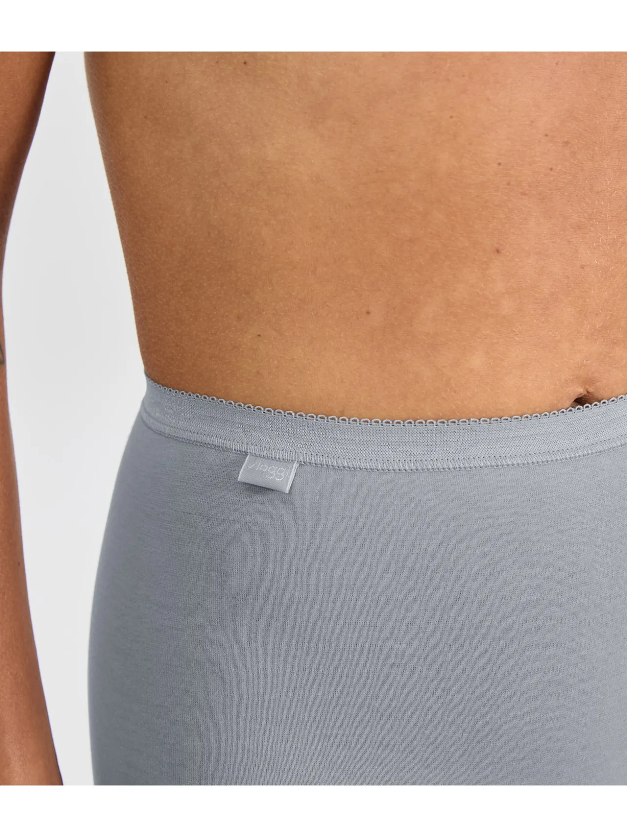 Lot de 3 culottes maxi + 1 gratuite