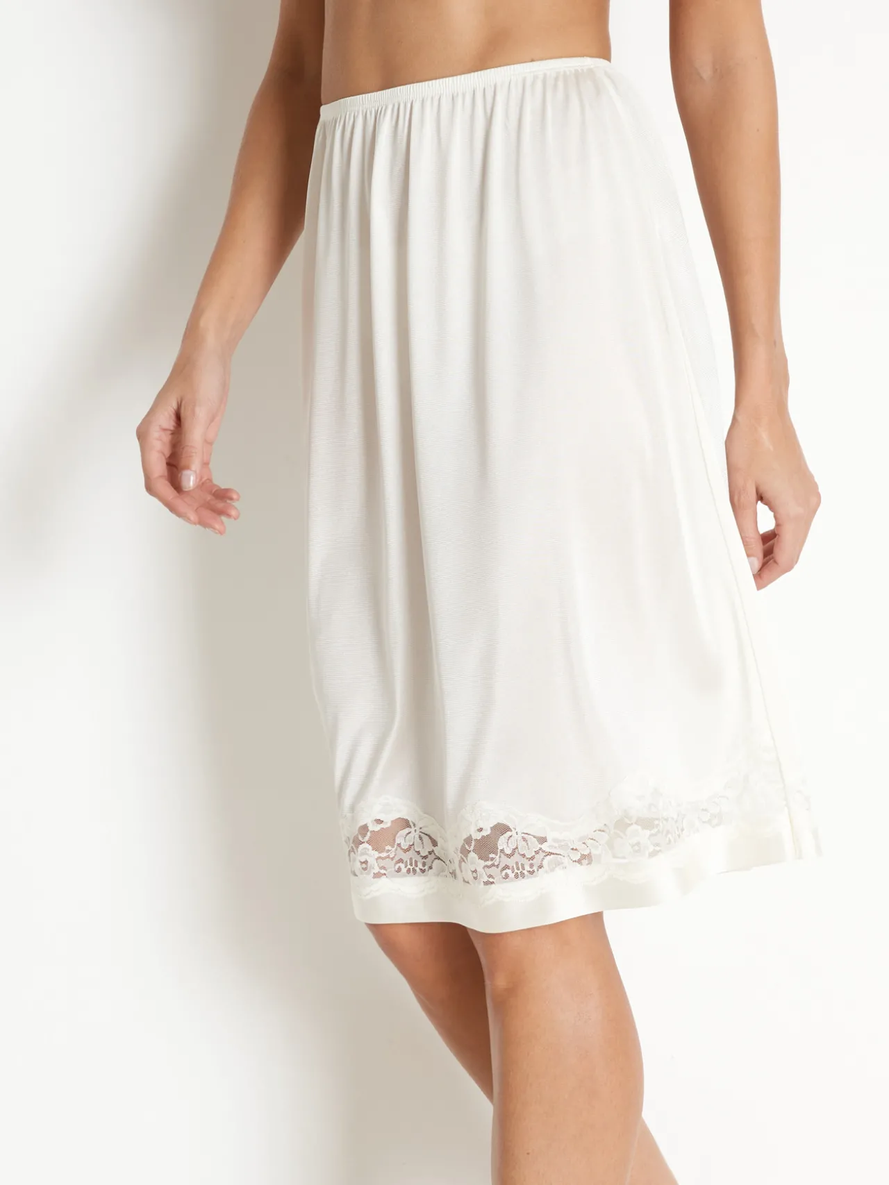 Lot de 2 jupons en maille long. 60cm