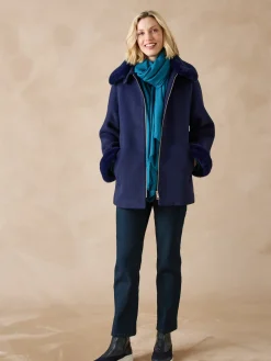 Manteau court coupe ample