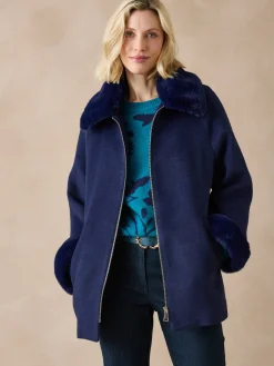 Manteau court coupe ample