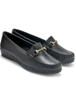 Mocassins boucle étrier largeur confort