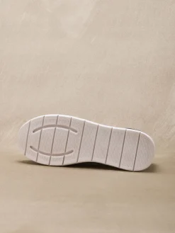 Mocassins cuir motifs ajourés