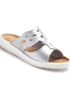 Mules à perforations fantaisie