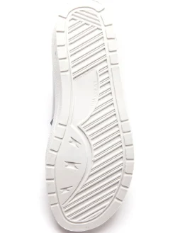 Mules à perforations fantaisie