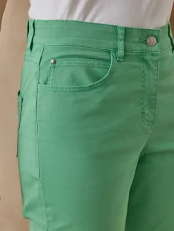 Pantacourt élastiqué en gabardine