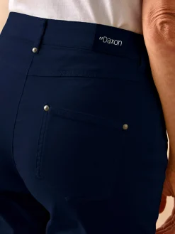 Pantacourt élastiqué en gabardine