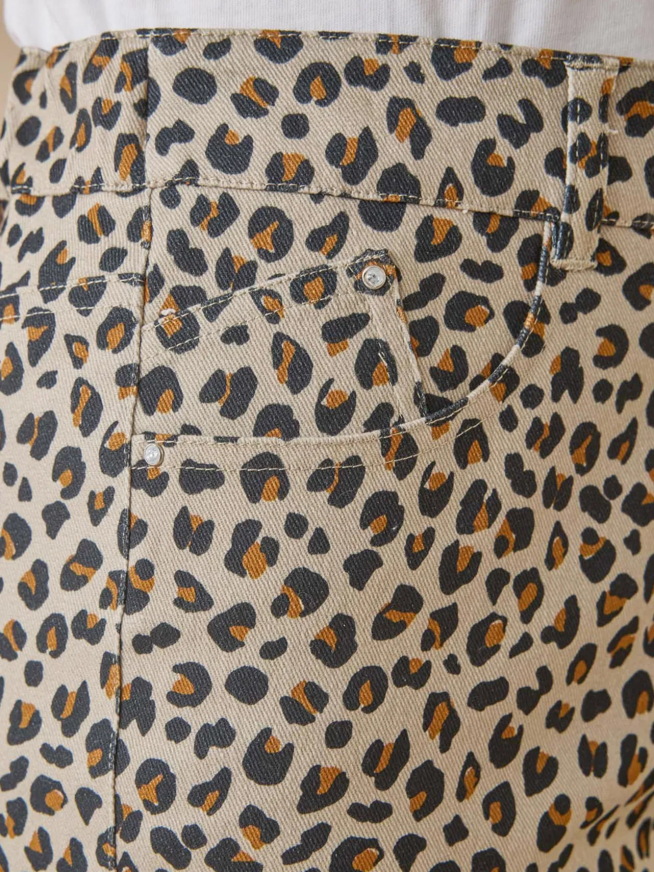 Pantalon 5 poches coupe droite