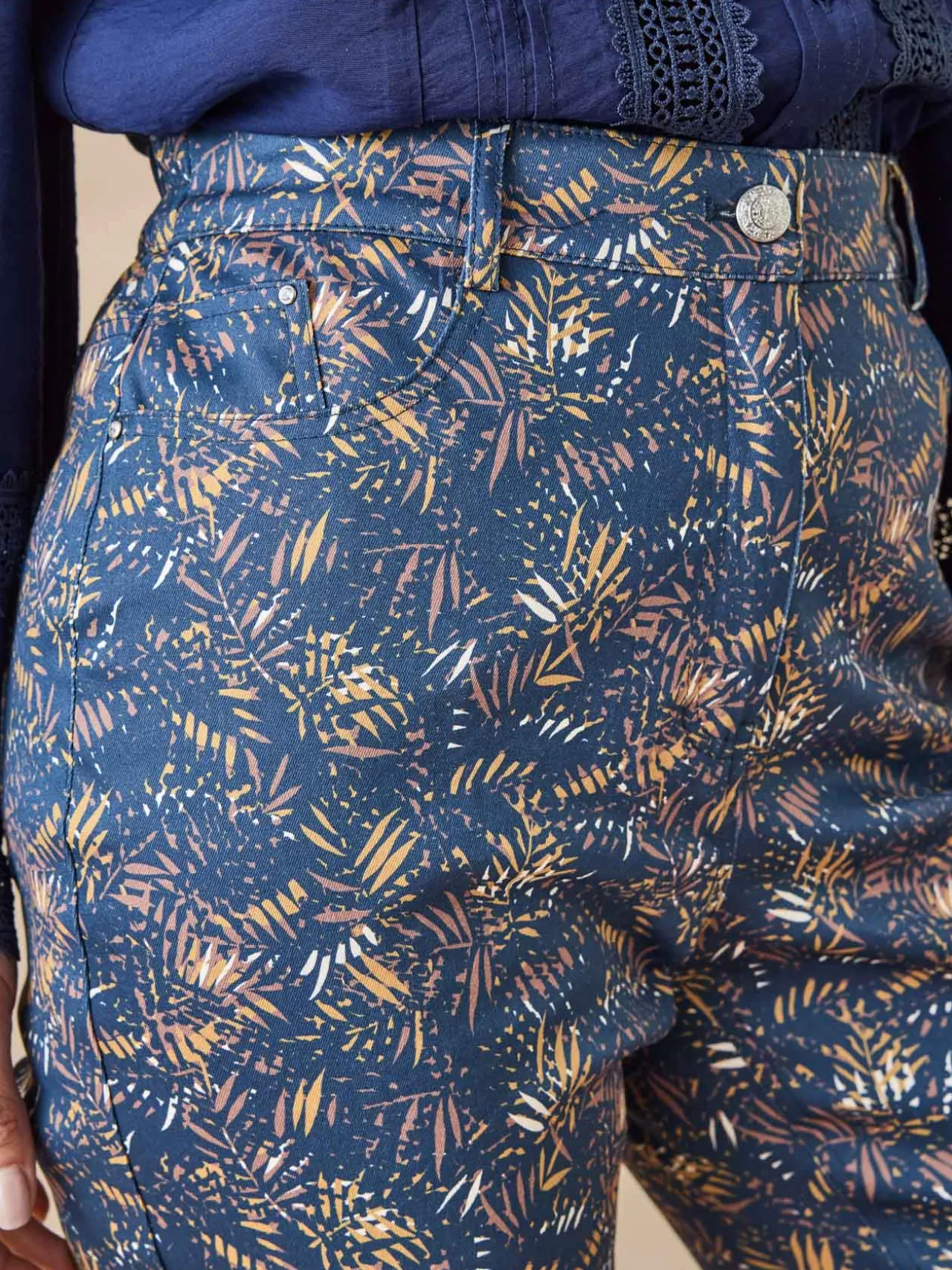 Pantalon 5 poches taille haute