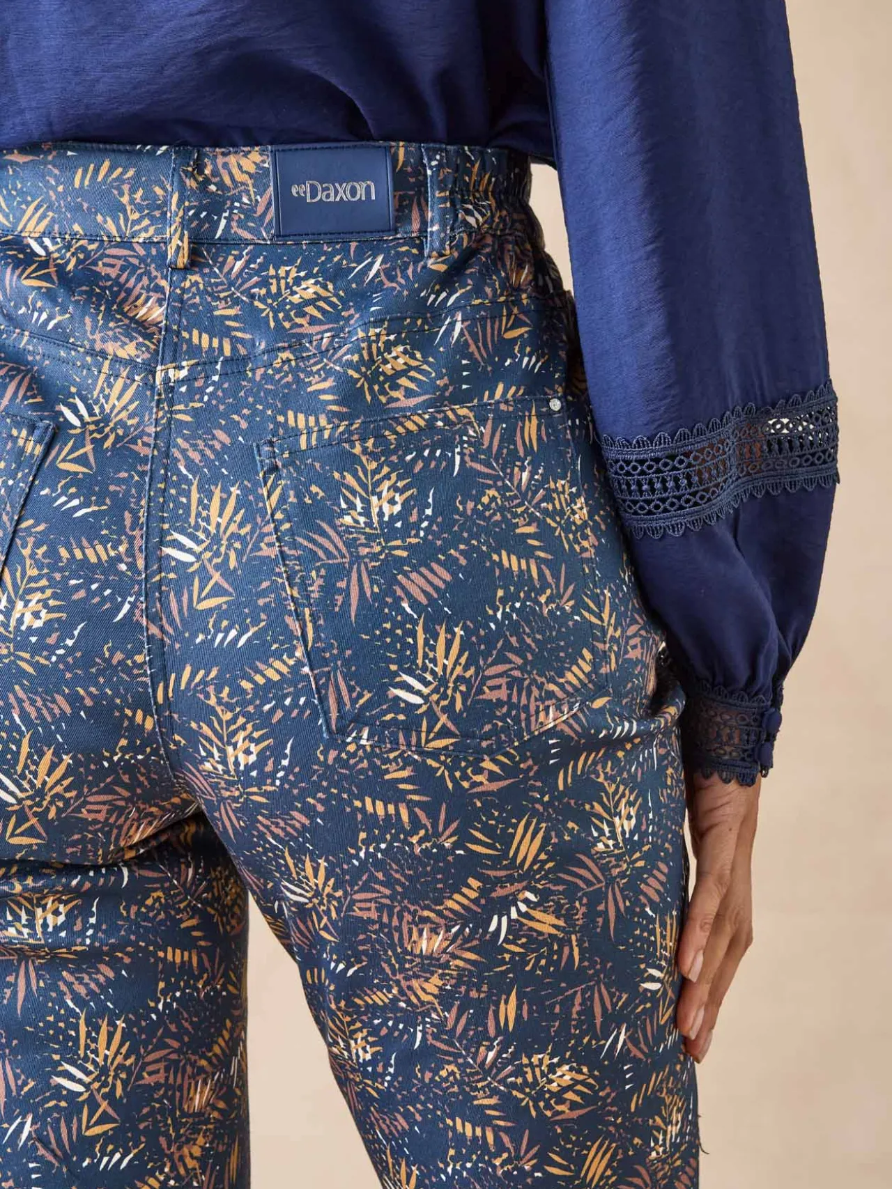 Pantalon 5 poches taille haute