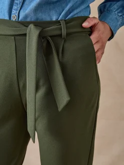 Pantalon élastiqué en maille