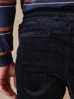 Pantalon élastiqué en velours 200 raies