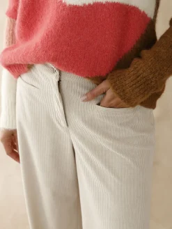 Pantalon évasé en velours côtelé