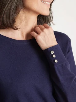 Pull boutons-bijoux aux manches