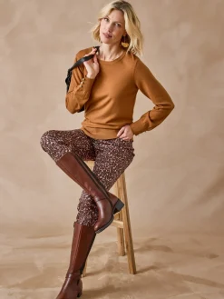 Pull boutons-bijoux aux manches