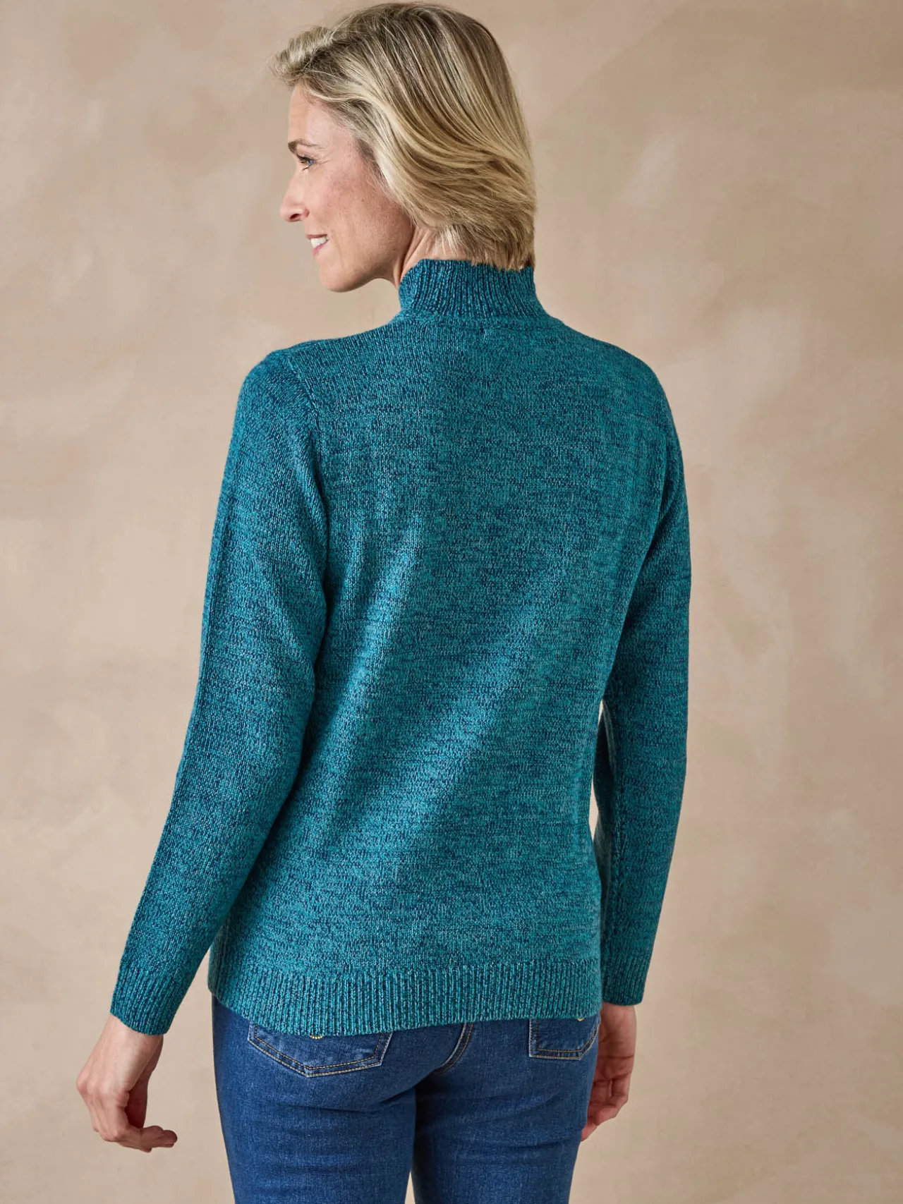 Pull col montant manches longues