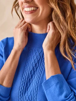 Pull col montant torsadé