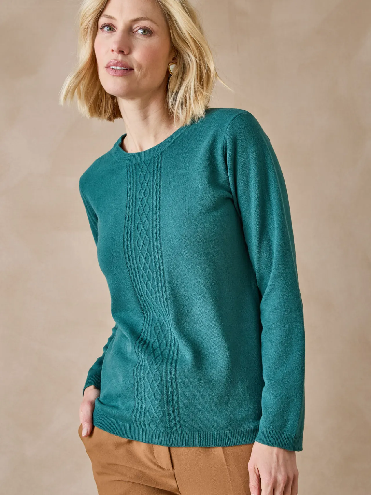 Pull jeux de mailles et torsades