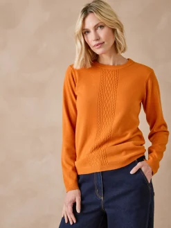 Pull jeux de mailles et torsades