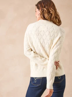 Pull maille fantaisie col montant