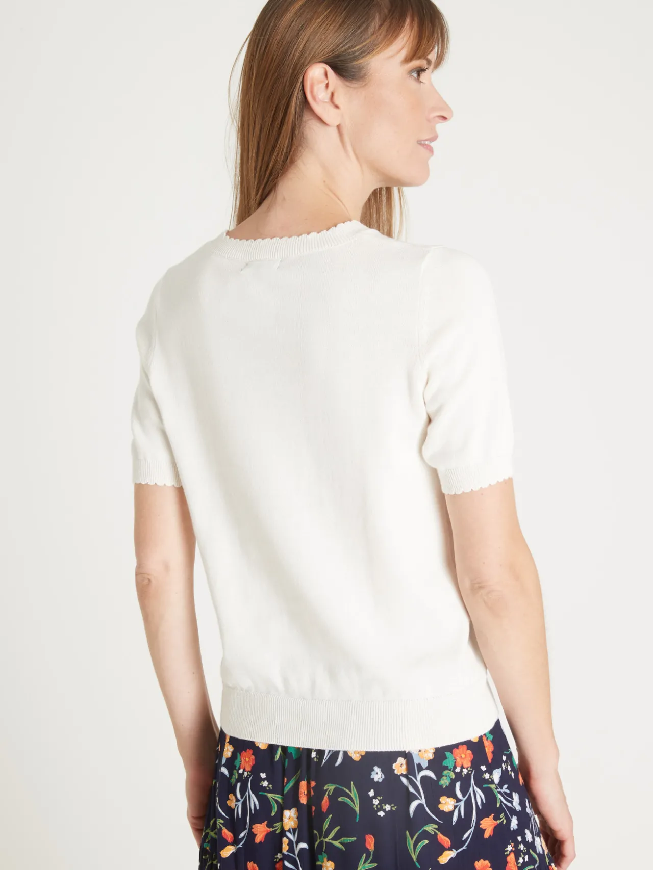 Pull manches courtes finition écailles