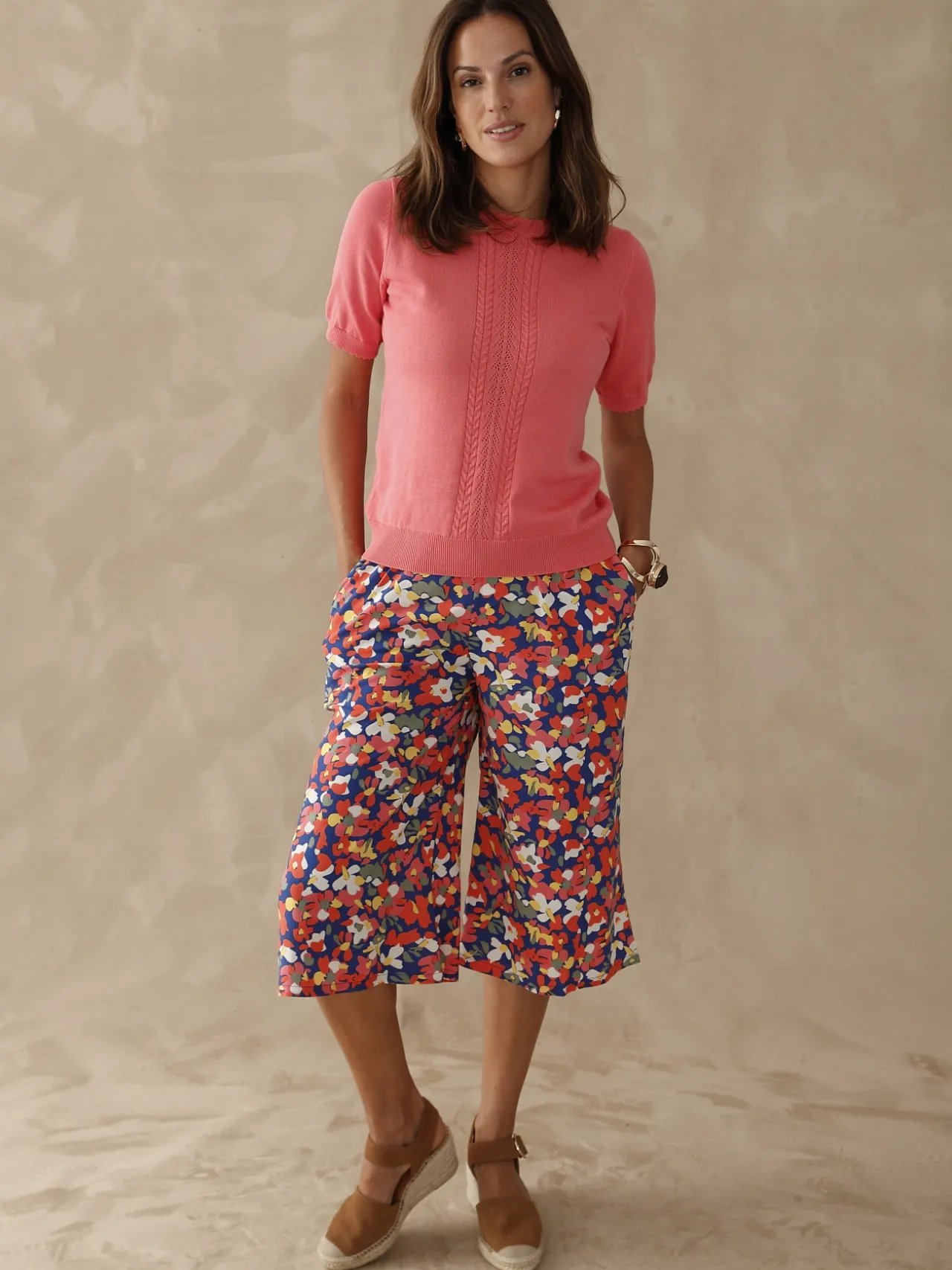 Pull manches courtes finition écailles