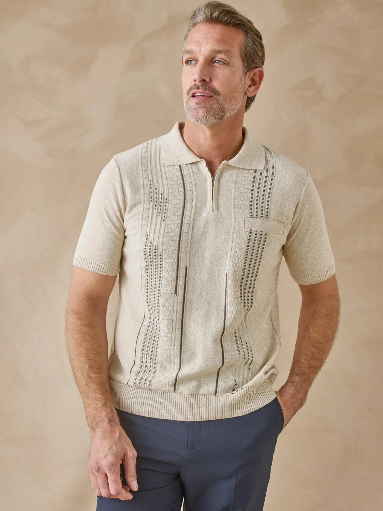 Pull polo zippé manches courtes